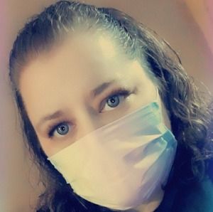 Meet your Posher, Alicia